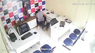 Man Walked Into Ex-girlfriend's Office And Threw Her On The F