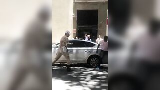 A Policeman Beats A Car Driver And Runs Away » Uncensored