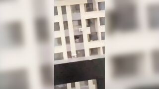 Suicidal Man Breaks Window And Falls From Skyscraper »