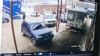 Delivery Truck Driver Failed To Notice An Old Woman And Knocked Her Down