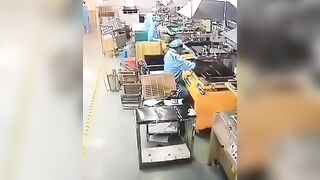 A Worker's Head Gets Stuck In A Factory Press » Uncenso