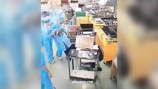 A Worker's Head Gets Stuck In A Factory Press » Uncenso