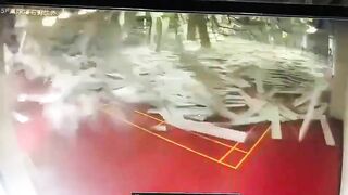 Dramatic Video Shows The Roof Of A Gymnasium In Taizhou Collapses And Hits Middle School Students