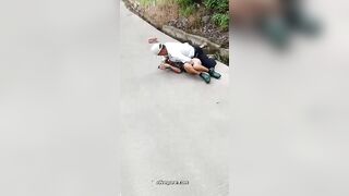Guy Tries To Rape A Woman On The Street 
