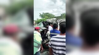 Van And Truck Accident Kills Four 