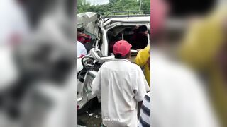 Van And Truck Accident Kills Four 