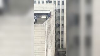 Idiot Jumps From The Seventh Floor, No One Can Stop Him 