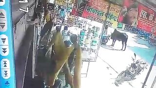 A Cow With Its Horns Stabbed A Passerby. India - Uncensored