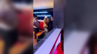 Several Men Assaulted A Police Officer In A Nightclub. Braz