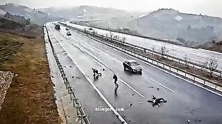 Tragic Accident In Türkiye. A Man Left With His Family
