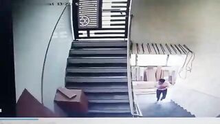 Man Jumps From Third Floor » Uncensored Video. Murder
