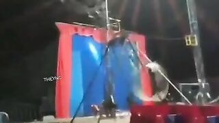 Colombian Circus Performer Breaks Leg