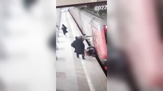 Horrifying Moment: Woman's Leg Still Trapped Inside Train Door TheYNC