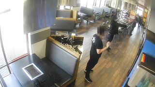 Armed Robbery At A Restaurant In Irvine (multiple Angles) TheYN