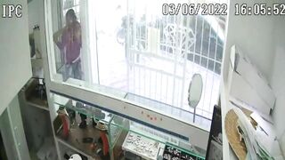 Dominican Republic Jewelry Robbery Goes Wrong TheYN