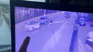 Man Taken Out Of Car And Brutally Executed In Street