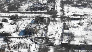 Ukrainian Airborne Brigade Fires Rockets To Destroy Russian Tanks