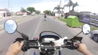 Cowardly Motorcycle Thief Intercepted