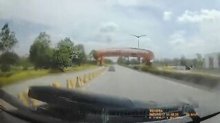 Horrifying Video Captures Moment Plane Crashes On Malaysian Highway