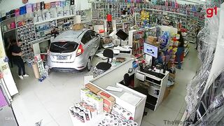 Youre about to See the Luckiest Cashier on the Planet