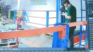 Zero awareness while on the phone