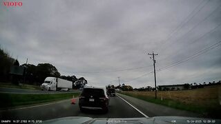 idiot ignores a previous lane closure