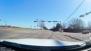 oc Another idiot running a red light  