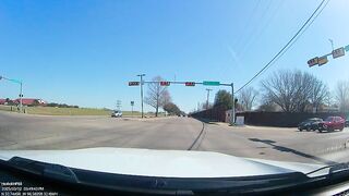 oc Another idiot running a red light  