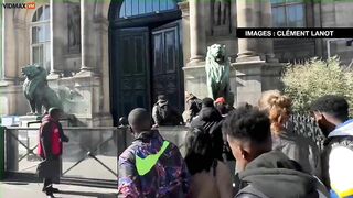 Hundreds Of Illegal Immigrants Storm Paris City Hall And Demand M