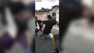 Two African Teenagers Resolve Dispute With Boxing On The Street, Doe