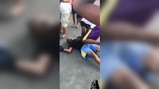 Two African Teenagers Resolve Dispute With Boxing On The Street, Doe