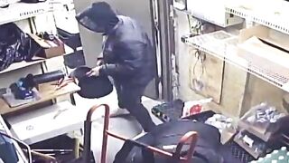 Three Masked Suspects Wearing Armed Robes Burst Into Philadelphia Gas Station