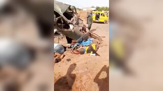 Horrible Truck Accident Kills 8 People. Nigeria 