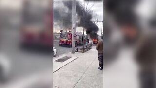 Man Burns His Car In Front Of Passers-by 