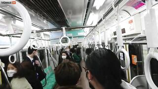 BREAKING VIDEO – Man Stabs 10 People On Train From Tokyo