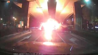 Car Catches Fire In Deadly Five-car Pileup - Video