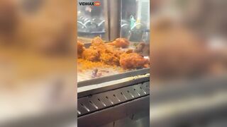 Don’t Eat New York Street Food – Video – VidMax.com