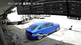 The Driver Is Not Paying Attention When Pulling The Car