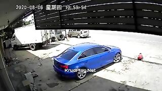 The Driver Is Not Paying Attention When Pulling The Car