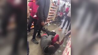 Family Dollar Store Employees Try To Arrest Shoplifters