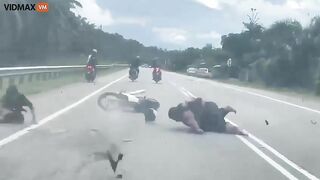 Fat Biker Turned Into Ragdoll In Accident - Video - VidMa