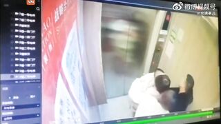 The Elevator Broke Down When The Father Took His Child To The Hospital