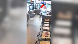 Food Critic Robbed In Restaurant In Broad Daylight – Vi