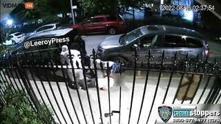 A Group Of Robbers Ambushed And Attacked A 67-year-old Man In The Bronx, New York City