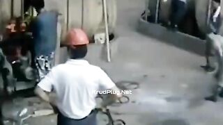 This Welder's Last Day In The Office