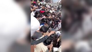 Pakistan Lynch Mob Shows No Mercy To Three Robbers