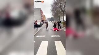 Man Dressed As Santa Claus In Croatia Was Brutally Kicked In The Head - Vi