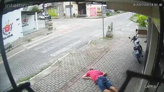 Brazilian Man Executed With Headshot In Front Of Store