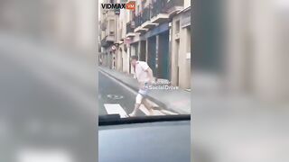 Man Beaten And Stabbed During Robbery In Spain - Video -