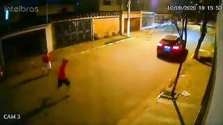Man Tries To Rob Car At Gunpoint And Gets Caught